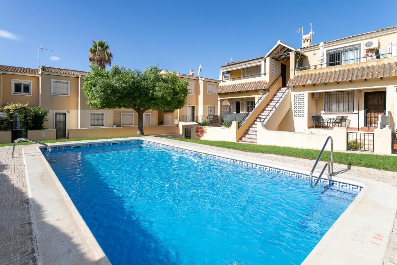 Heads 2 Holiday Homes Apartment Вильямартин Экстерьер фото